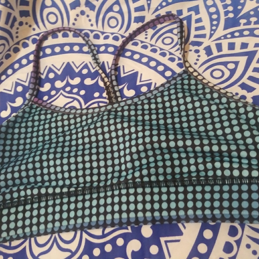 Lululemon sports bra size S